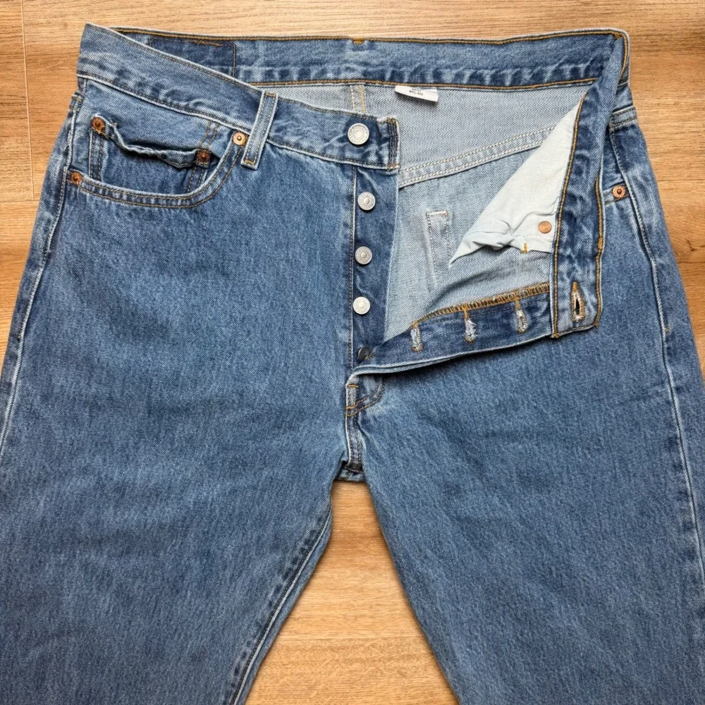 Levi's 501 Original Fit Jeans Mens 34x30 Blue Straight Leg Button Fly Y2K Denim